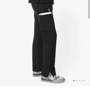 Figs Kade black scrub pant medium petite